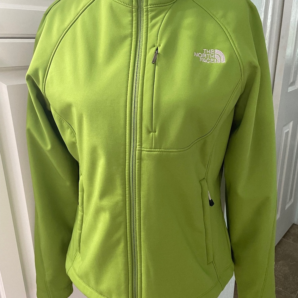 Ladies North Face TNF Apex Jacket